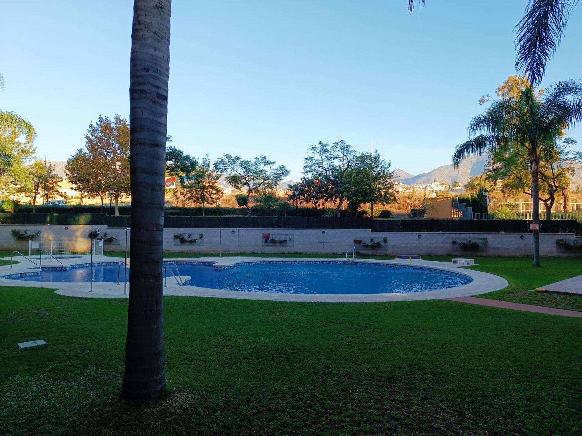 Gua - 4 Dorm, 8 Pers, Piscinas, Jardines, Parking, Playa